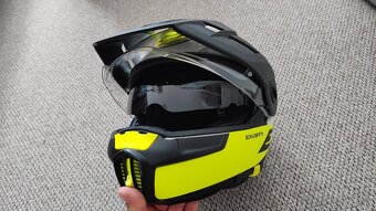 Predám prilbu Schuberth E1 veľkosť M - 6