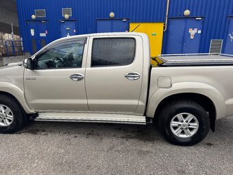 Toyota hilux REZERVOVANÉ - 6