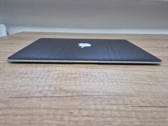 MacBook Air (13-inch, 2015) /Intel Core i5/4GB RAM/128GB SSD - 6