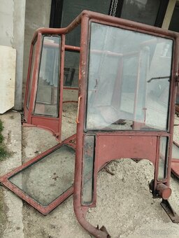 Predám ķabinu na Zetor,okná sú celé plus dvoje dvere - 6