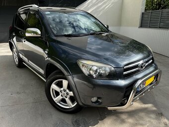 Toyota RAV4 2.2 D-4D 180 LUXURY - 6