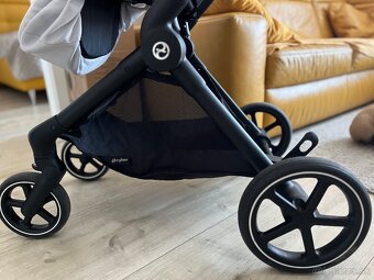 Cybex Eos Basic + autosedačka Aton B2 - 6