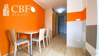 PRENÁJOM 2i apartmán s parkovacím miestom pri centre mesta P - 6