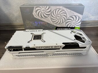 ASUS ROG STRIX GeForce RTX 3070 WHITE OC – TOP STAV - 6