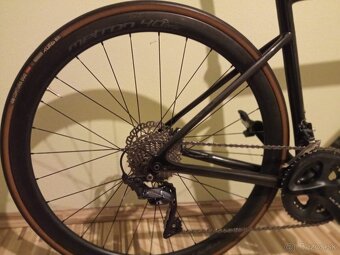 Specialized Tarmac disc - 6