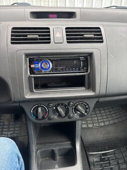 Suzuki Swift 1.3 - 6