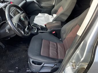 Škoda Octavia 2 1.6tdi 77kw 2010 - 6