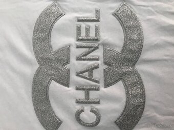 CHANEL damske tricko white L kupované v Barcelone - 6
