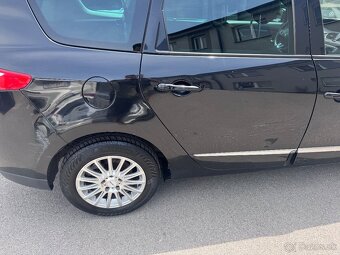 RENAULT MEGANE SCENIC 1.5 dCI 2012 - 6