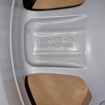 Ford disky 6x139,7 R17 8J ET55 - 6