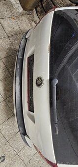 Dvere octavia 2 biela farba - 6