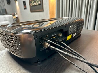 Laser TV Hisense TriChroma 100L9 + Fresnel plátno - 6