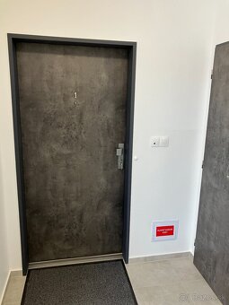 PRENÁJOM 4 IZB. BYT S VLASTNOU ZÁHRADOU A GARÁŽOU - 6