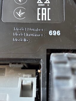 Robotický vysávač iRobot Roomba 696 Wifi - 6