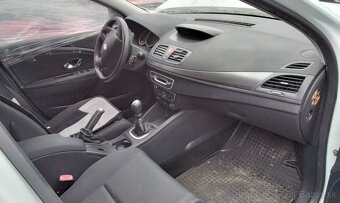 Renault Megane III Grantour 1.6 2010 predám PIATE DVERE, MOT - 6