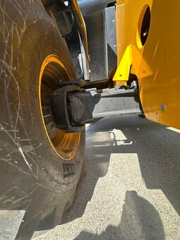 Teleskopický nakladač JCB 531-70 - 6