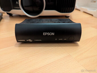 Epson EH-TW9200W Full HD projektor + bezdrôtový prijímač - 6
