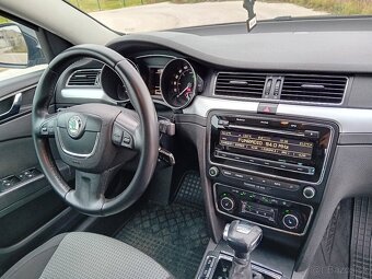 Škoda Superb Combi 2,0tdi CR DSG - 6