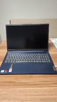 Lenovo Ideapad Slim 3 - 6