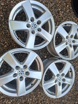 R15 Volkswagen Original top stav - 6