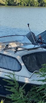 Kajutová loď s motorom 15 HP - 6