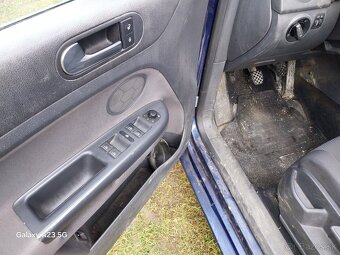 Golf 5 plus 1.9tdi 77kw BLS - 6