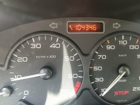 Peugeot 206 len 104000km - 6
