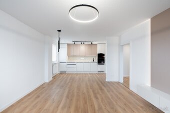 Dizajnový 2-izbový byt po nadštandardnej rekonštrukcií - 6