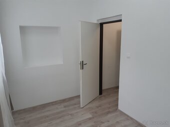 Prenájom kancelárie v centre mesta Nové Mesto nad Váhom - 6