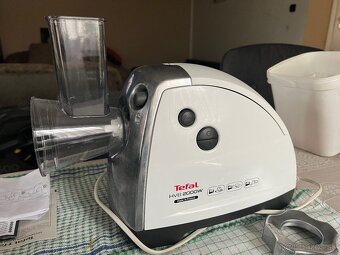 ELEKTRICKY MLYNCEK NA MÄSO TEFAL, SET - 6