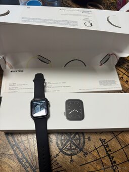 Apple watch 5 40mm - 6