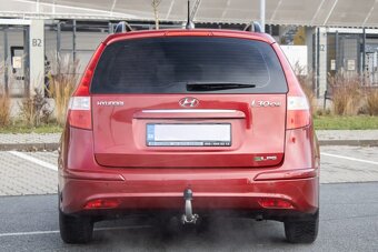 Hyundai i30 CW 80kW (2011) - 6