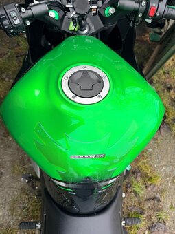 Kawasaki Z1000SX - 6