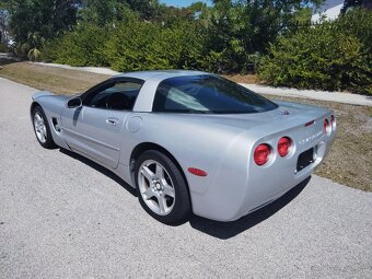 1998 Chevrolet Corvette C5 manual - 6