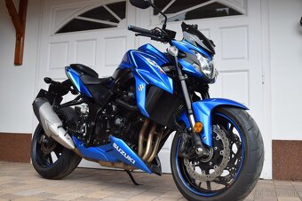 SUZUKI GSX-S 750 - 6