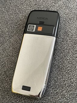 Nokia E51 - 6