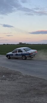 Mercedes 190D - 6