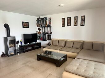 PREDAJ - RD pri súkromnom jazere - Boldog - 6