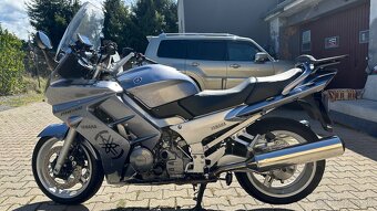 Yamaha FJR 1300 - 6