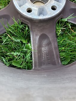 Predám elektróny Audi R18 5x112 - 6