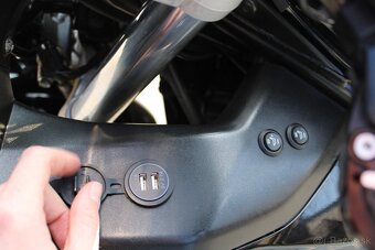 Suzuki GSX1250FA - 6
