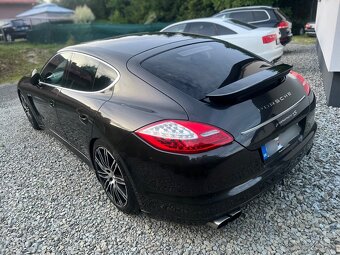 Porsche Panamera 4S 4.8i V8 - 6