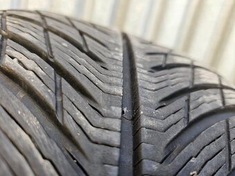 2 ks špičkové zimné pneu MICHELIN - 245/45 r18 100V - 6