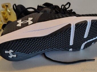 Pánska tréningová obuv Under Armour UA Charged Engage 2 M 30 - 6