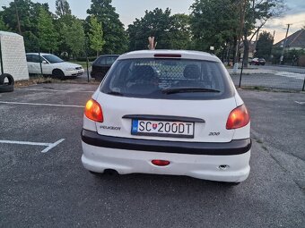Peugeot 2 dvere 2 Sedačky - 6