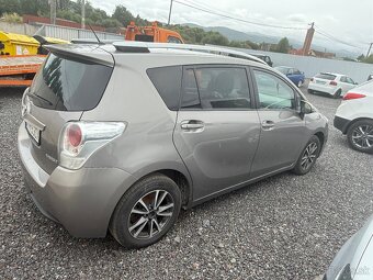 Predám Toyotu verso - 6