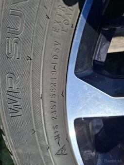 Predám zimné Komplety ROZTEČ 5x114,3 KIA / HYUNDAI 19" - 6
