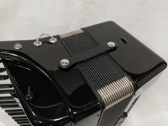 akordeon Weltmeister Caprice 120 basovy - 6