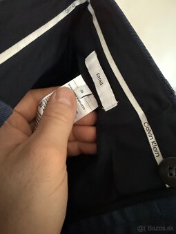 Predám oblek Calvin Klein s kravatou a opaskom - 6