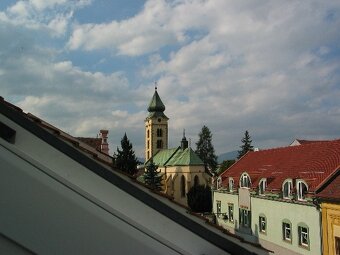 Prenájom 2,5-izbového bytu - 6